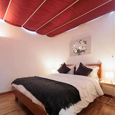 Urban House - Bright House Navigli Center Apartmán *