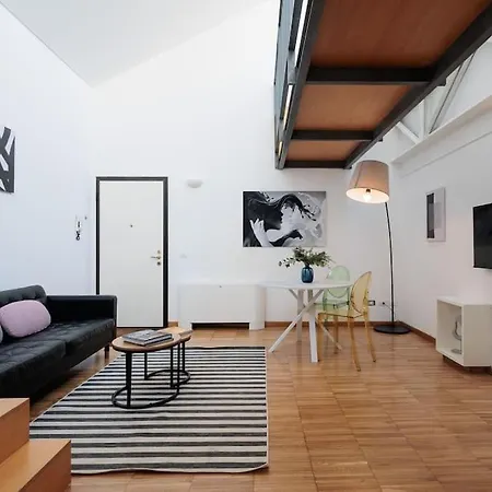Urban House - Bright House Navigli Center Apartmán